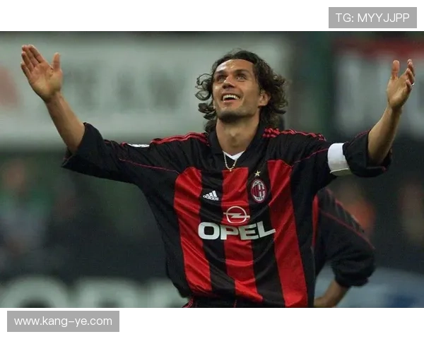 马尔蒂尼关于现代足球战术的智慧与成功之道解析