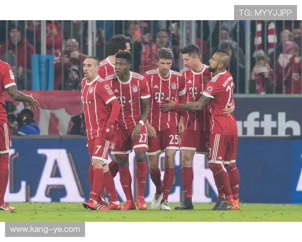 拜仁防守体系漏洞问题频现,近期表现波动对联赛稳定性形成影响。 拜仁防守体系漏洞问题频现,近期表现波动对联赛稳定性形成影响。