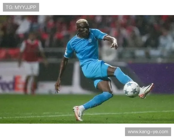 那不勒斯近期欧战表现波动,对赛季走势形成制约 那不勒斯近期欧战表现波动,对赛季走势形成制约